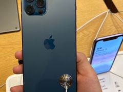 -Apple零售店(华贸购物中心店)