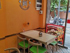 -何煲强·煲仔饭·啫啫煲顺德老字号(上下九店)