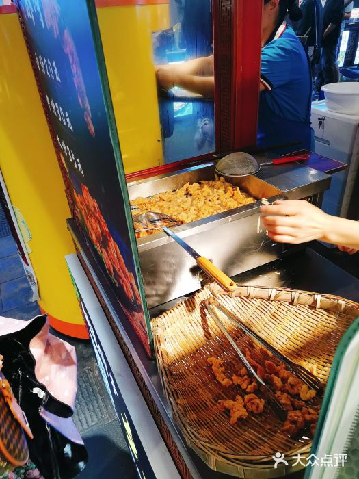 八一好吃街·高品美食广场图片