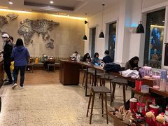 大堂-星巴克臻选(广州沙面店)