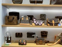 -海星奢选二手奢侈品手表包包鉴定回收寄卖(墨玉南路店)