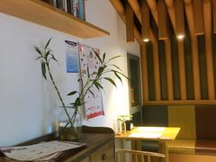 卡座-炖物24章·顺时轻养茶(杭州大厦店)