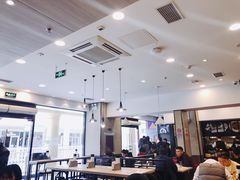 大堂-康师傅私房牛肉面(马泉营奥莱店)