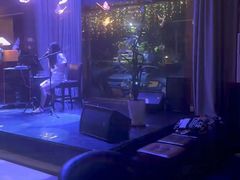 -145号U&Lounge Bar