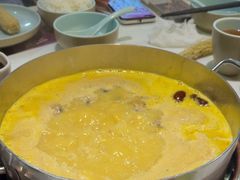 -洪氏嗨捞·猪肚鸡火锅(阳光天地店)