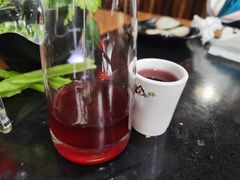 -果松木炭酸菜铜火锅·外婆参鸡汤