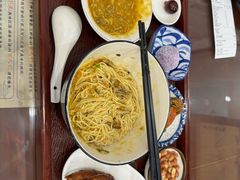 -百年老字号·观振兴蟹黄面·三虾面·苏式面(观前街富仁坊巷店)