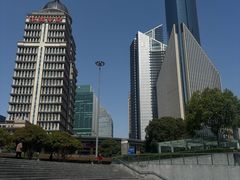 -lululemon(上海浦东IFC店)