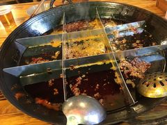 -岗上渣渣老火锅(两路口店)