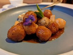 香菠咕噜黑豚肉-广州富力丽思卡尔顿酒店·丽轩·粤菜