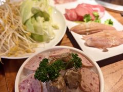 -城墙拐拐火锅(三峡广场黑金冠店)