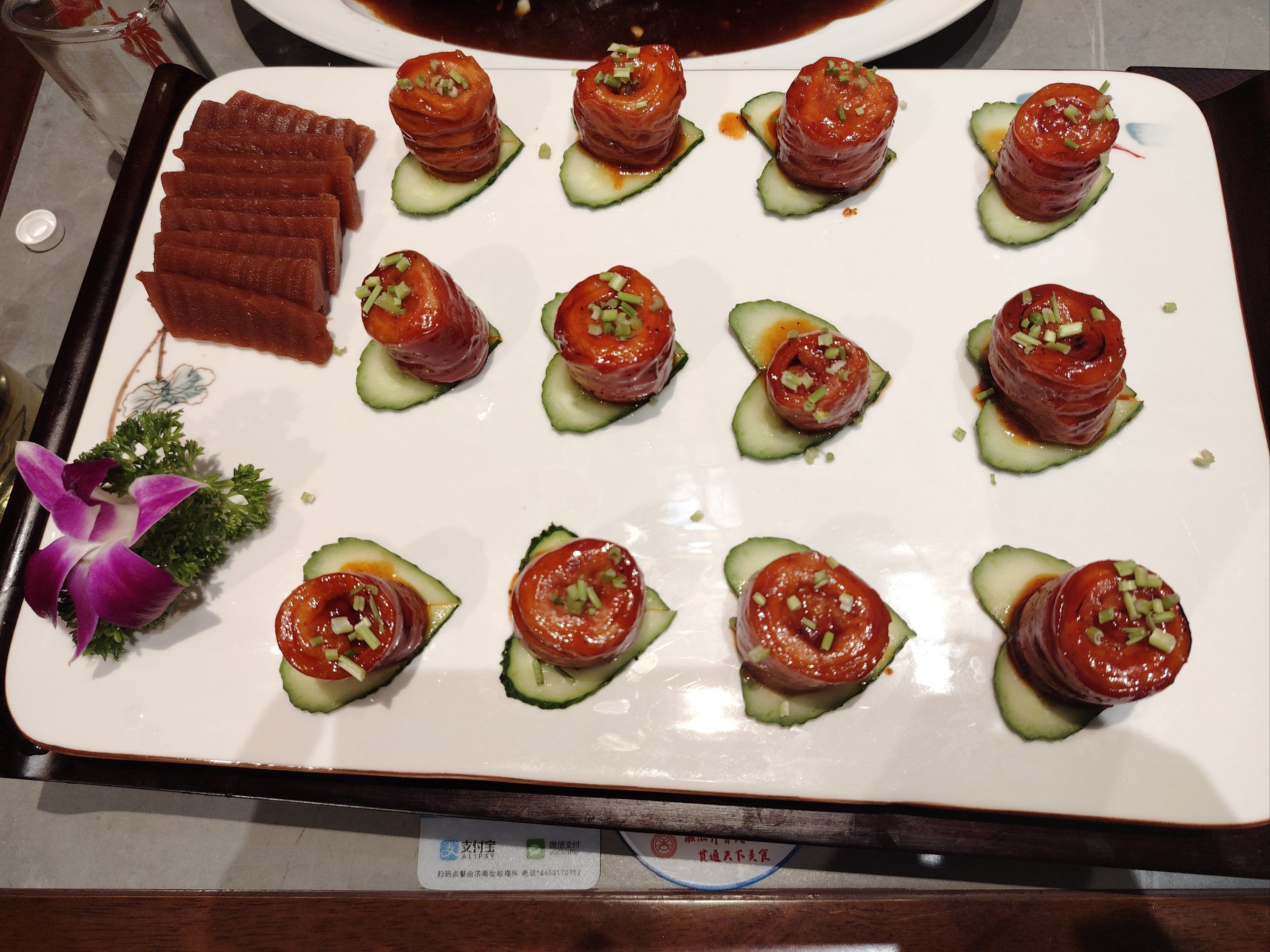 九转大肠和糖醋鲤鱼都是山东济南的传统名菜