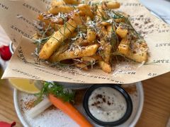 -Mark&Mars Restaurant