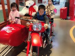 -东方明珠·可口可乐欢乐餐厅