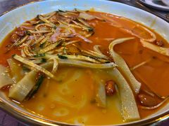 凉皮-乡村馕坑肉·烧烤·新疆菜·本地人更爱吃(阿勒泰首店)