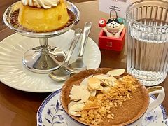 -Café Monson