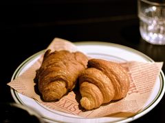 法式黄油牛角包-404干式熟成牛排馆•聚会餐厅