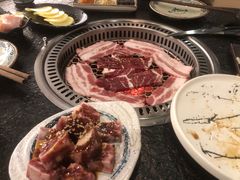 -炙忧烤肉屋(中国铁建广场店)