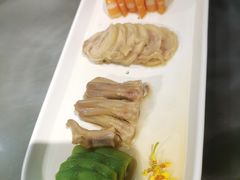 -HOMES上海本帮菜(襄阳公园店)