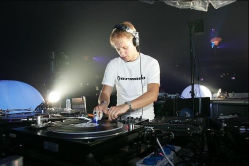 DJ-新境界舞蹈培训中心