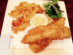 -Hooley's活利仕西餐厅(珠江新城店)