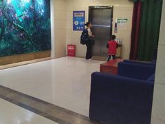 -一家人(凯旋路店)