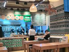 -云阿蛮云南生烫牛肉米线(奉贤路店)