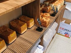 -沁屋面包店(人民东路店)