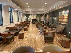 大堂-星巴克臻选(广州沙面店)