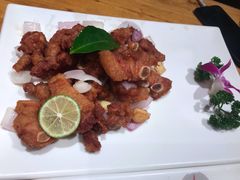 -老滇山寨•云南特色菜•地方菜•民族风情歌舞表演(金碧店)