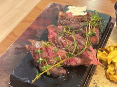 -Mark&Mars Restaurant