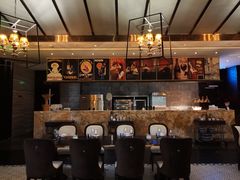-卡佩罗意大利餐厅及酒吧Al Cappello Trattoria
