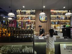 -顽啤熊·酒客酒馆(苏城夜景必选店)