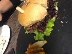 -HIGH FIVE哈福手工汉堡(桂林路店)