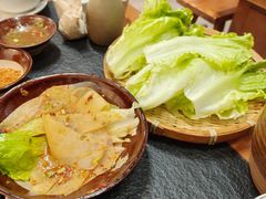 -阿山卓·野生菌火锅·纳西火塘烤肉