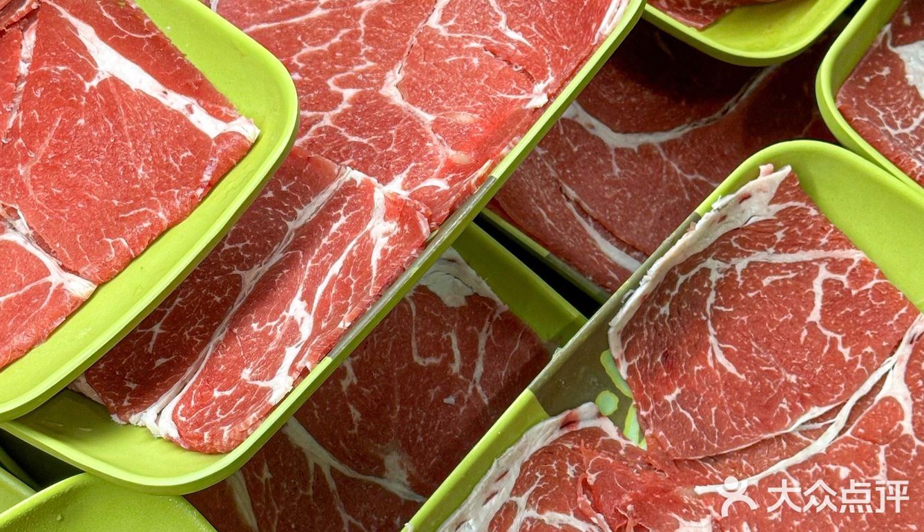 5点排队 、7点半才吃上…听说这家火锅很特别？