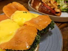 烟熏三文鱼班尼迪蛋-Money Shops(愚园路店)