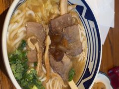 -鑫花溪牛肉米粉(印象水街都心荟店)