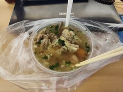 -新疆民族团结烤羊肉烧烤店