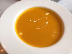 南瓜奶油汤-IL Forno 意坊·意大利餐厅(花园店)