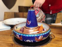 -毛辣果·贵州红酸汤牛肉火锅(西单店)