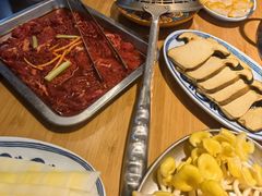 -洱火云南酸菜牛肉火锅(石景山当代商城店)