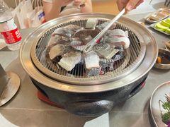 -围炉肉舍•炭烤活鳗•丹东海鲜烤肉(步行街店)