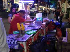 -詹爷爷乌节路街头冰淇淋