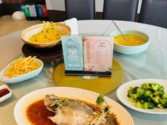 -静之湖湖畔餐厅