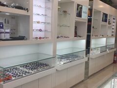 -明月眼镜(三坝店)