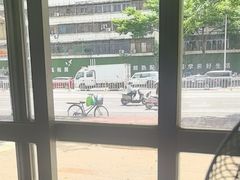 -霞海鸭仔饭店(海滨大道北店)