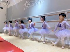 -炫艺舞蹈培训中心(枫尚奥特莱斯店)