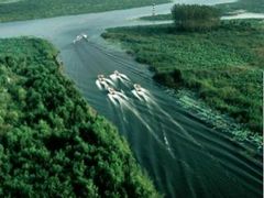 -微山湖红荷湿地景区
