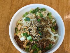 小面-重庆老字号·吴抄手·高豆花(T3航站楼店)